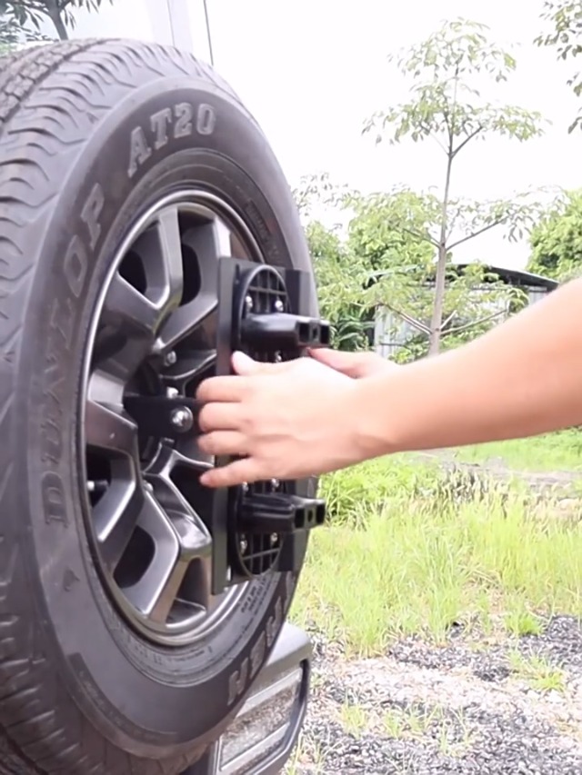 m*o様 ボケバイ 50cc ガソリンタンク3L スペアタイヤ付 中華 ボケバイ 50cc ガソリンタンク3L スペアタイヤ付